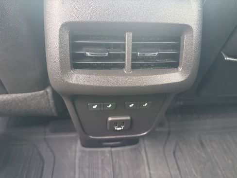 Used 2024 GMC Terrain Denali w/ Denali Premium Package AWD/4WD image 27