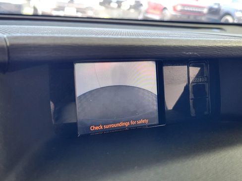 Used 2011 Toyota Sienna LE FWD image 21