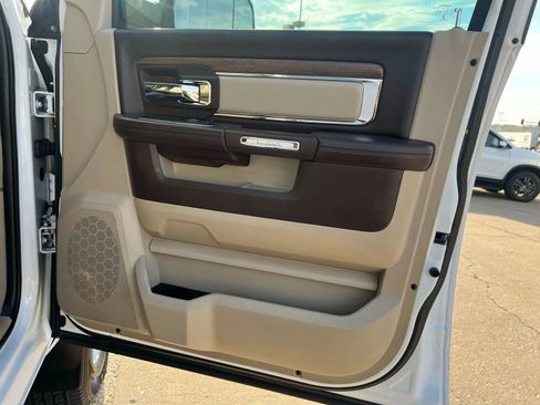 Used 2018 RAM 2500 Laramie w/ Convenience Group image 19