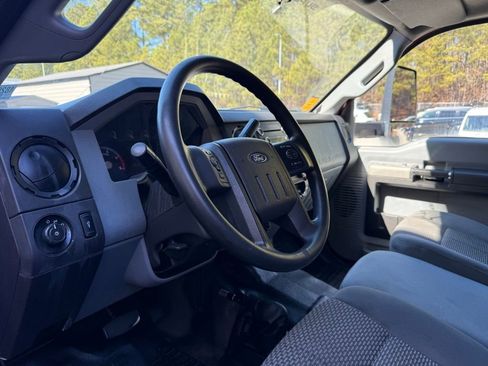 Used 2017 Ford F650 2WD SuperCab Super Duty image 10