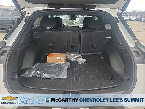 New 2026 Chevrolet Equinox EV LT image 13