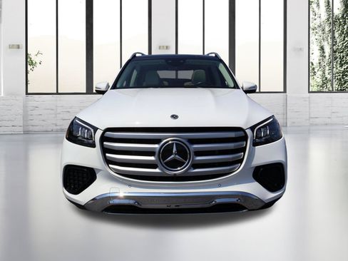 Certified 2024 Mercedes-Benz GLS 450 4MATIC image 8