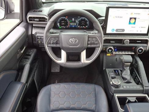 Certified 2026 Toyota 4Runner Platinum AWD/4WD image 23