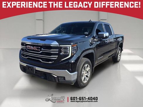 Used 2025 GMC Sierra 1500 SLT RWD image 1