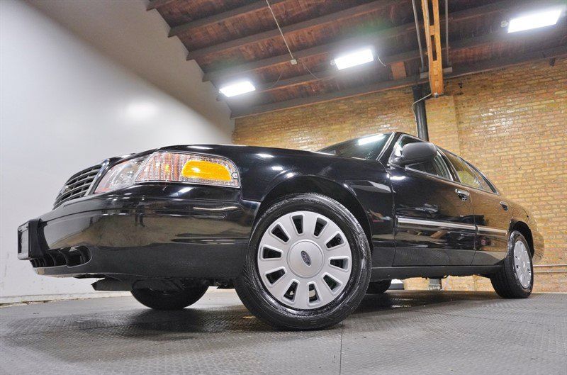 Used 2010 Ford Crown Victoria Police Interceptor RWD image 3