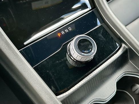 Used 2025 Jeep Grand Cherokee Limited image 17