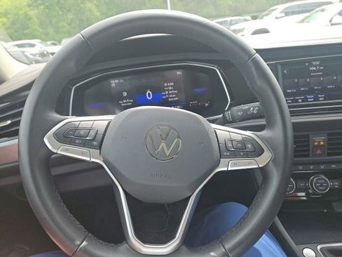 Used 2023 Volkswagen Jetta SE w/ Panoramic Sunroof Package FWD image 30