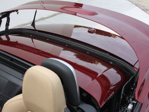 Used 2009 MAZDA MX-5 Miata Grand Touring w/ Premium Pkg RWD image 28