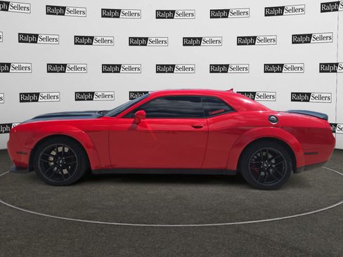 Used 2022 Dodge Challenger R/T Scat Pack RWD image 3