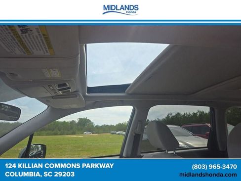 Used 2016 Subaru Forester 2.5i Premium w/ All-Weather Package AWD/4WD image 22