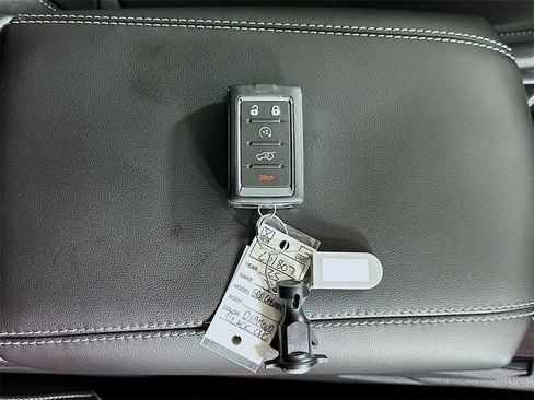 New 2025 Jeep Grand Cherokee Altitude image 20