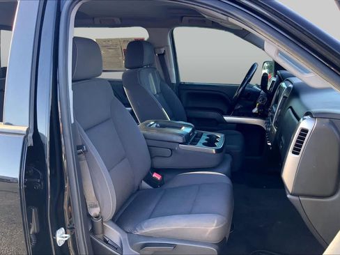 Used 2018 Chevrolet Silverado 1500 LT w/ Texas Edition RWD image 9