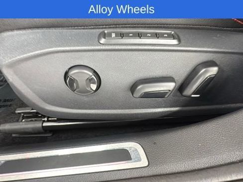 Used 2025 Volkswagen Jetta GLI Autobahn image 11