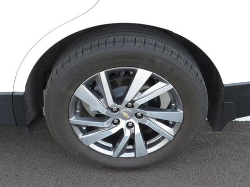 Used 2022 Chevrolet Equinox Premier image 11