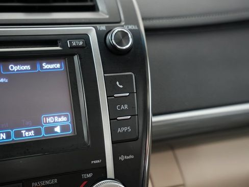 Used 2012 Toyota Camry XLE w/ Leather Pkg FWD image 26