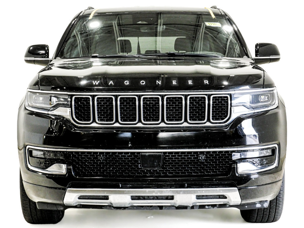 Used 2024 Jeep Wagoneer L Series III w/ Flexible Seating Group AWD/4WD image 2
