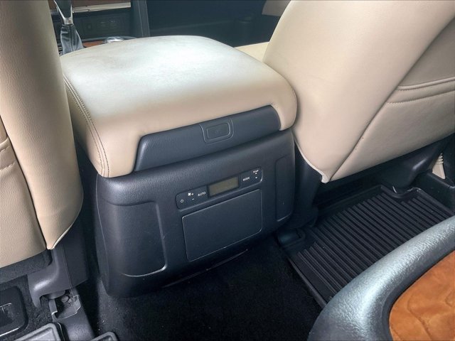 Used 2022 Nissan Armada SL w/ Captain's Chairs Package AWD/4WD image 25
