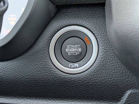 New 2026 RAM 2500 Laramie AWD/4WD image 27