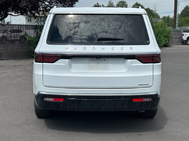 Used 2024 Jeep Wagoneer Series III AWD/4WD image 6