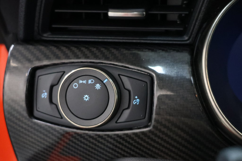 Used 2022 Ford Mustang Shelby GT500 w/ Carbon Fiber Track Pack RWD image 73