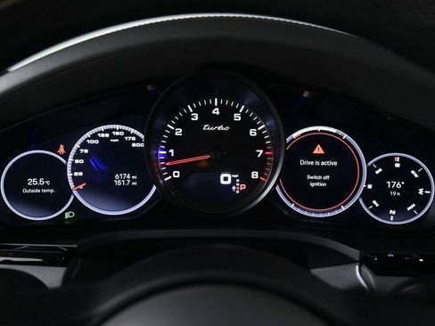 Used 2022 Porsche Cayenne Turbo AWD/4WD image 15