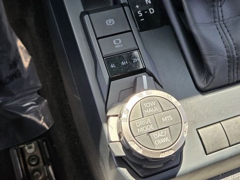 Used 2025 Toyota Tacoma TRD Off-Road AWD/4WD image 20