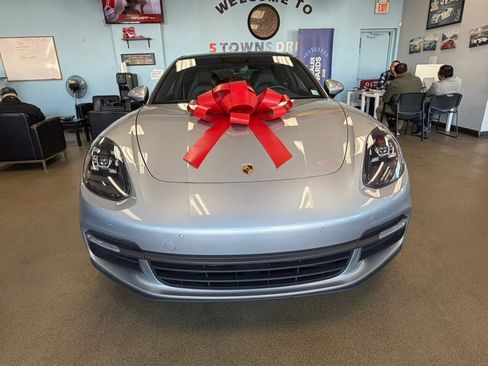 Used 2019 Porsche Panamera 4 image 8