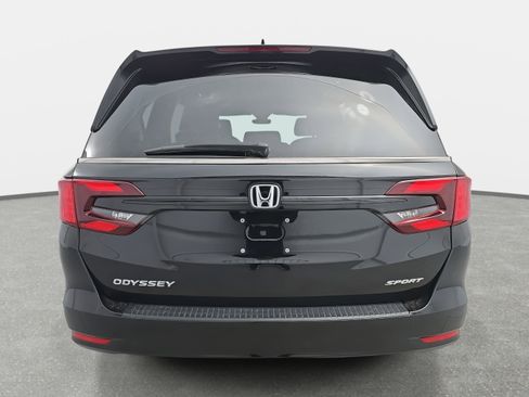 Certified 2024 Honda Odyssey Sport image 6