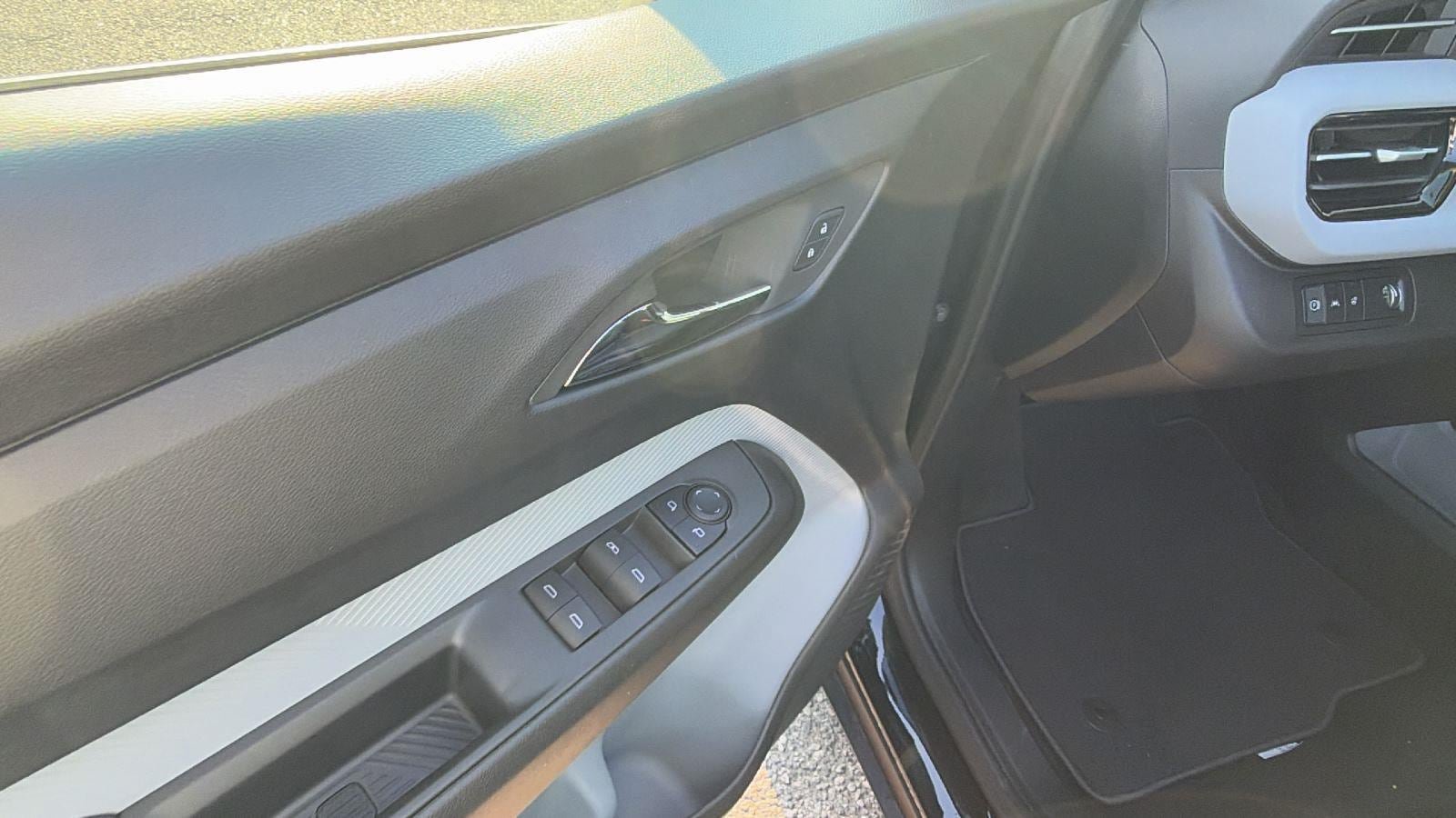 New 2027 Chevrolet Bolt RS FWD image 12