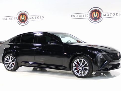 Used 2026 Cadillac CT5 Sport w/ Technology Package image 7