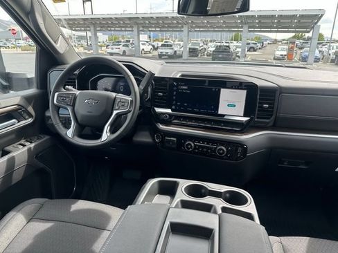 New 2026 Chevrolet Silverado 3500 LT w/ Trail Boss Package AWD/4WD image 15