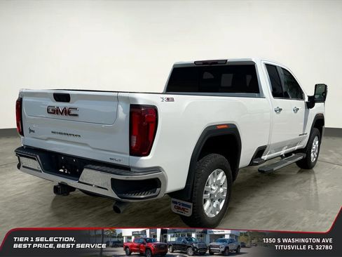 Used 2022 GMC Sierra 2500 SLT w/ SLT Premium Package AWD/4WD image 7