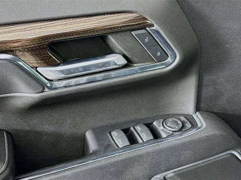 Used 2023 Chevrolet Silverado 1500 LT image 15