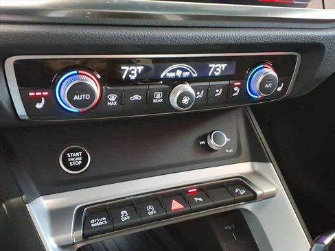 Certified 2025 Audi Q3 2.0T Premium w/ Convenience Package image 12