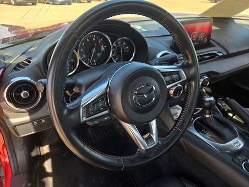 Used 2022 MAZDA MX-5 Miata Grand Touring w/ Weather Package RWD image 10
