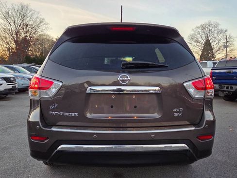 Used 2015 Nissan Pathfinder SV w/ Cargo Package image 12