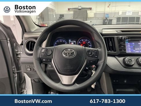 Used 2018 Toyota RAV4 LE image 15