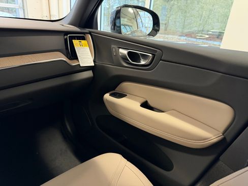 New 2026 Volvo XC60 T8 Plus w/ Protection Package Premier image 24
