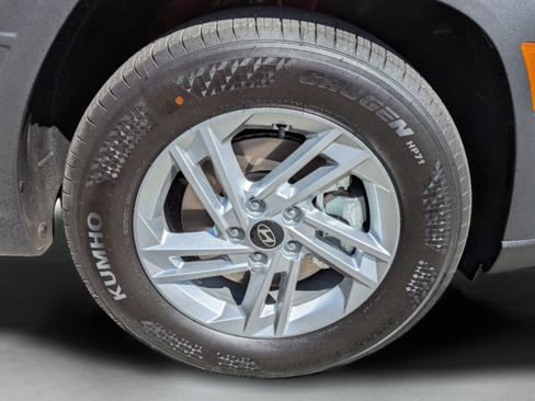 Certified 2026 Hyundai Tucson SE FWD image 11