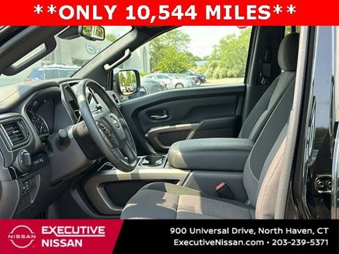 Certified 2024 Nissan Titan SV w/ SV Bronze Edition Package image 11