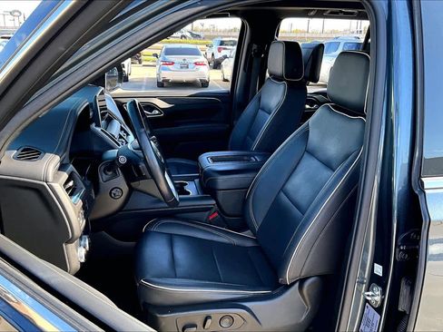 Used 2021 GMC Yukon SLT w/ SLT Premium Package image 7