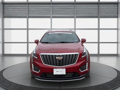 Used 2025 Cadillac XT5 Premium Luxury w/ Technology Package AWD/4WD image 9