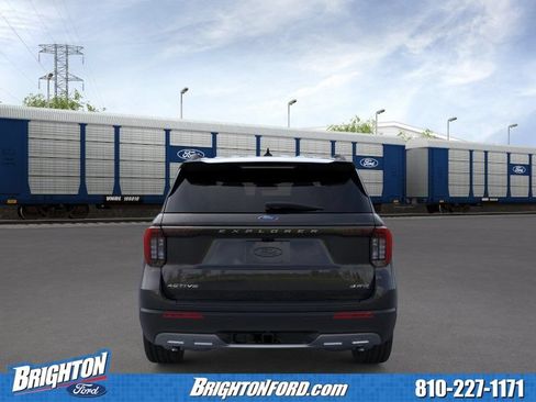 Used 2026 Ford Explorer Active w/ Active Comfort Package AWD/4WD image 8