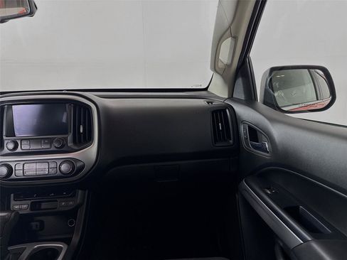 Used 2019 Chevrolet Colorado LT w/ LT Convenience Package AWD/4WD image 24