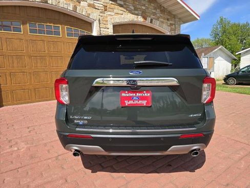 Used 2023 Ford Explorer Limited w/ Equipment Group 301A AWD/4WD image 4