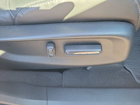 Used 2017 Honda CR-V EX-L image 9