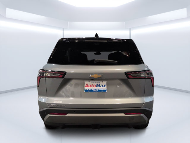 Used 2026 Chevrolet Equinox LT w/ Safety and Technology Package FWD image 4