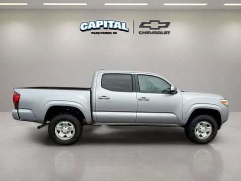 Used 2019 Toyota Tacoma SR image 6