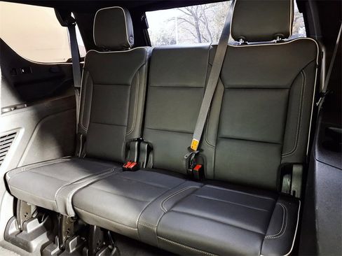 Used 2022 Chevrolet Tahoe Premier image 9