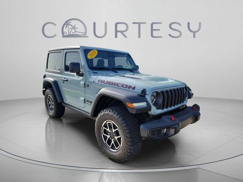 Certified 2024 Jeep Wrangler Rubicon AWD/4WD image 4